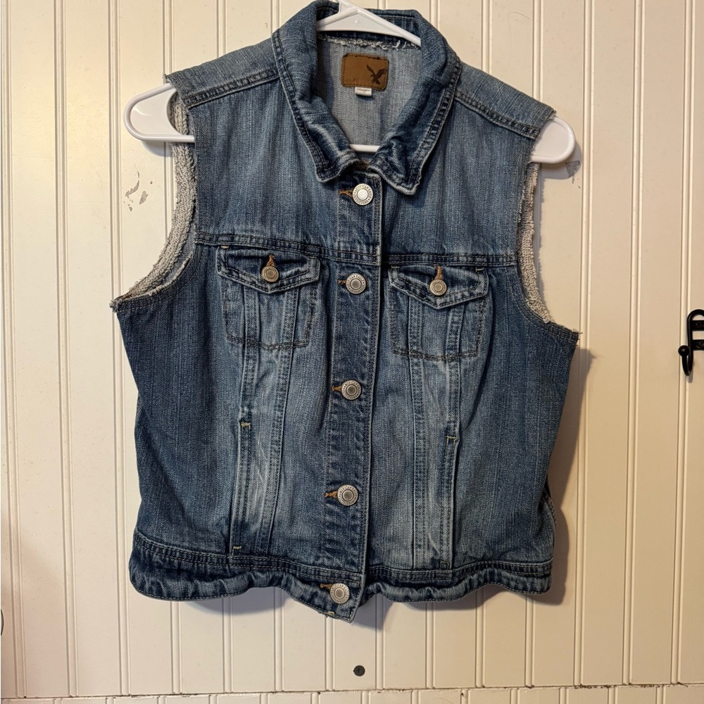 American Eagle Outfitters Blue Denim Sleeveless Vest Sz lg